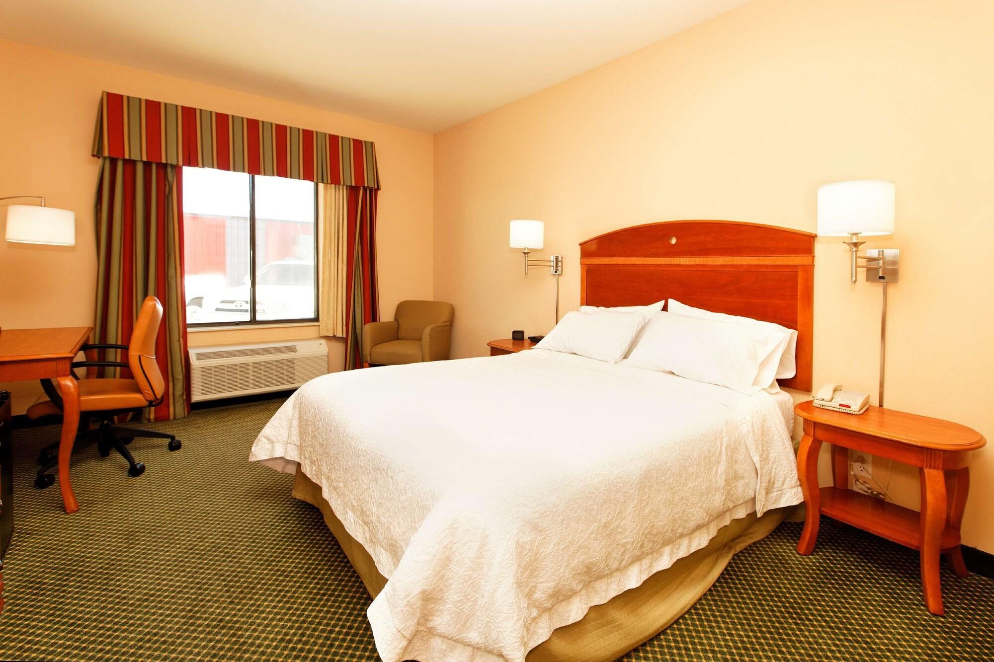 Hampton Inn By Hilton Montrose Exterior photo