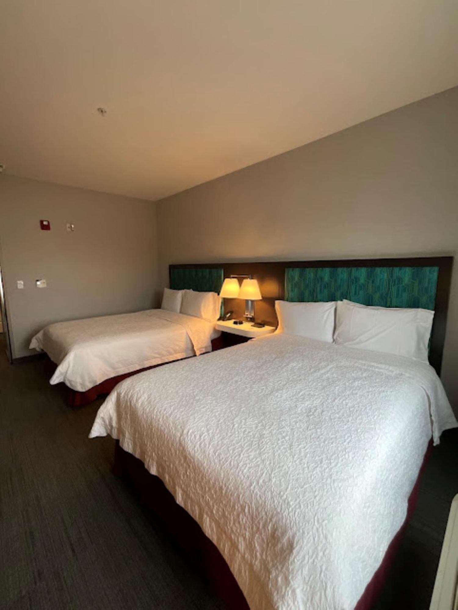 Hampton Inn By Hilton Montrose Exterior photo